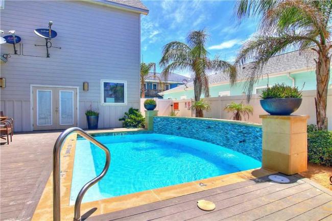 2821 Eleventh St Unit #104 Condo Images_1