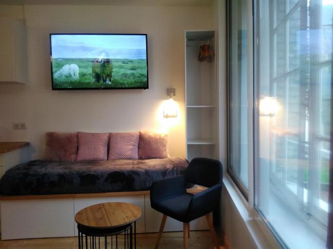 APPARTEMENTS DESIGN , vous propose 4 appartements neufs, Netflix , lits faits à votre arrivée , serviettes de toilette , ménage, Wifi , en hyper centre , Vue mer à 200m ,OPTION, BOX à Vélos, Arrivée anticipée, départ tardif Images_1