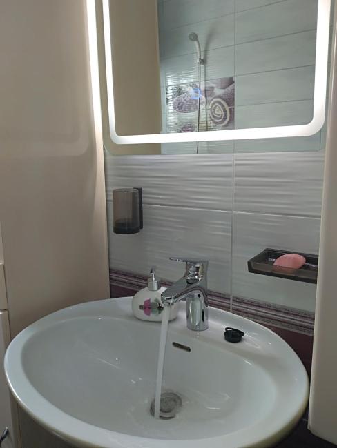 New And Completely Renovated Apartment (5+3) Images_5