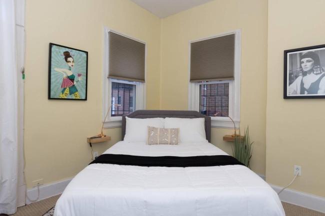 The Beautiful 1911 DuPont Apartment Images_1