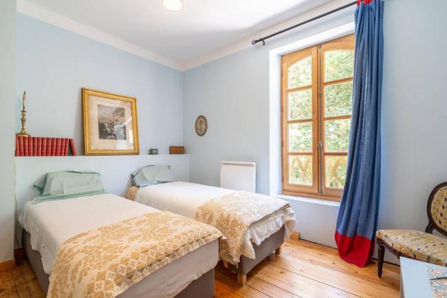 Suite familiale 3 chambres CHATEAU DE MAILHOL -SPA Images_5