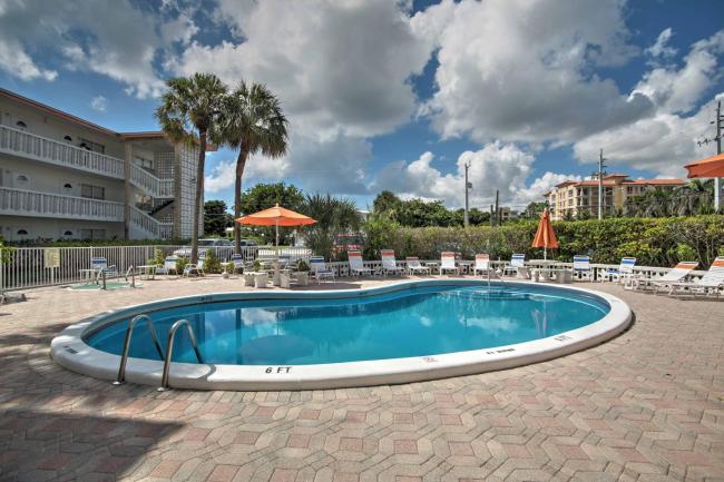 Apartment with Pool, 1-Block Walk to Deerfield Beach Images_1