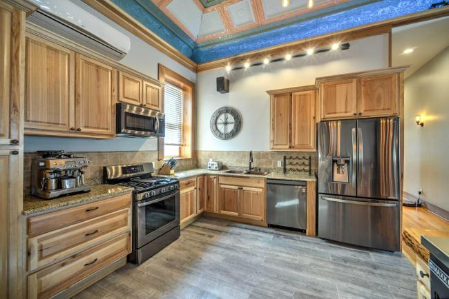 Restored Firehouse with Theater and Private Lake Access Images_1