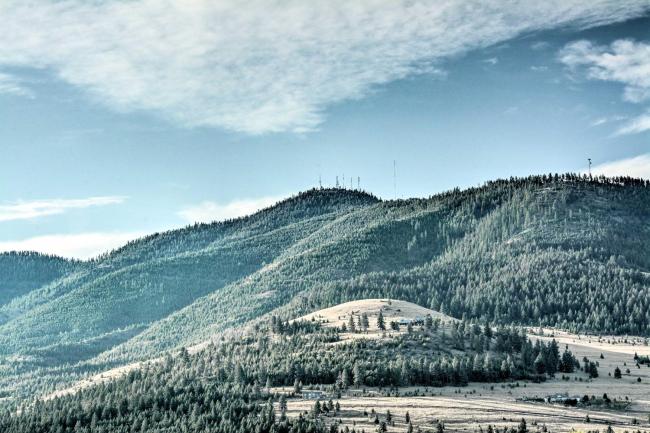 Cozy Montana Retreat with Fire Pit and Mountain Views! Images_1