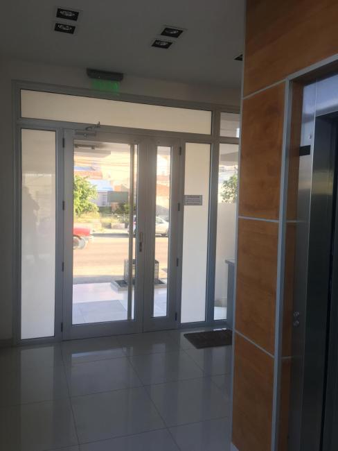 Departamento céntrico a una cuadra de Clinica del Valle - Forma III Images_5