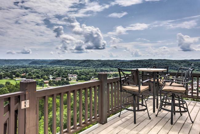 Burkesville Apt with Pool about 16 Mi to Dale Hollow! Images_1