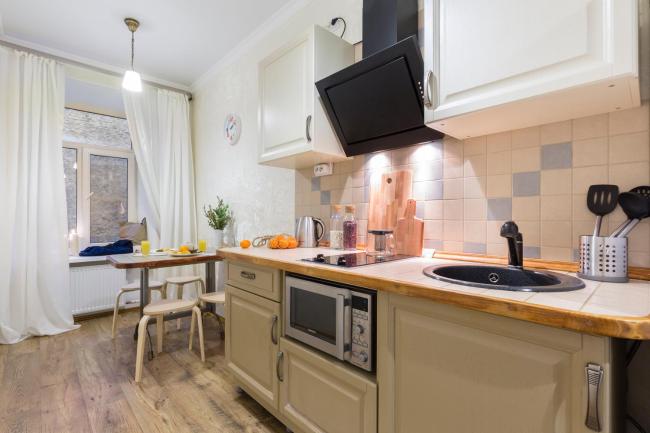 2 Bedroom Comfortable Apt Nevsky 84 FREE parking Images_1