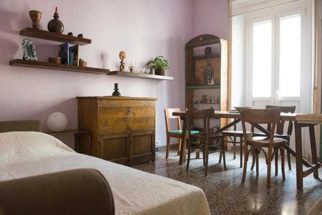 Bedrooms minutes away from the Colosseum Images_2