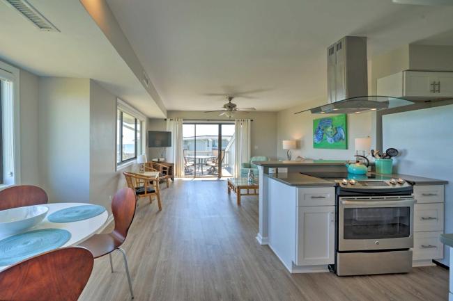 Carolina Beach Home with Views and Pool Access! Images_4