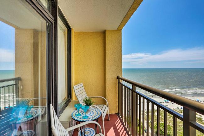 Myrtle Beach Condo w/ Beach View & Amenities! Images_1