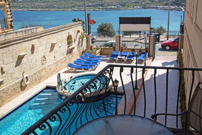 White Dolphin Complex Images_5