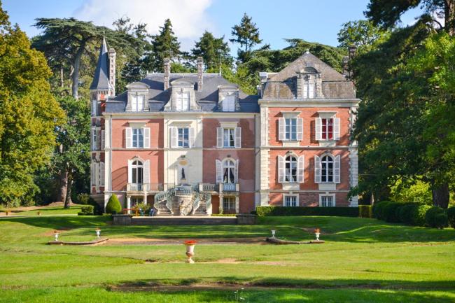 Cande Chateau Sleeps 13 Pool WiFi Images_2