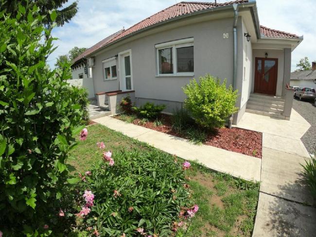 Pandora Pool Apartman Images_1