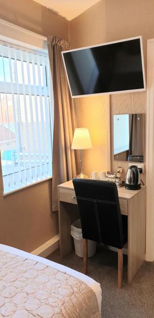 Corona Blackpool Images_1