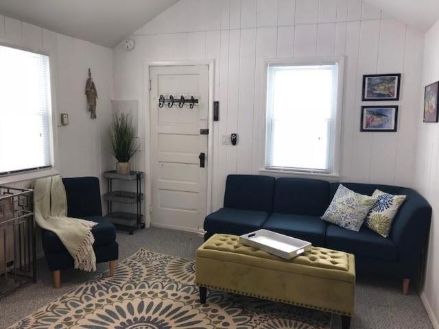 5117 Lakeview home Images_1