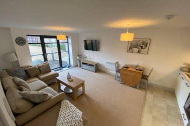 Old Railway Quarter Apartment Images_5