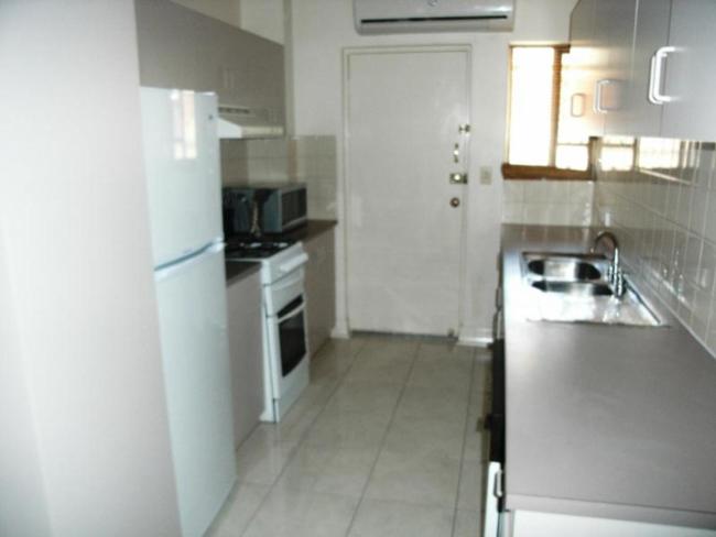 Comfort in 2 br unit & carpark-CBD Images_1