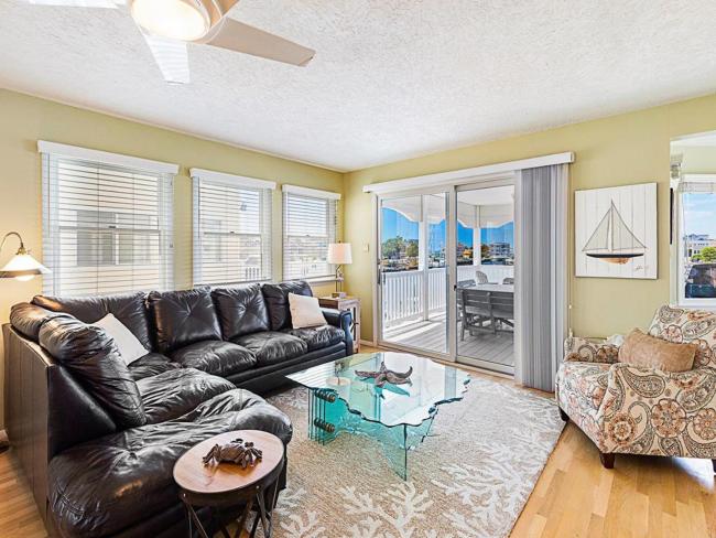 15848 Kirwan 4410 Images_1