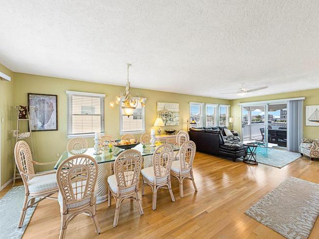 15848 Kirwan 4410 Images_3