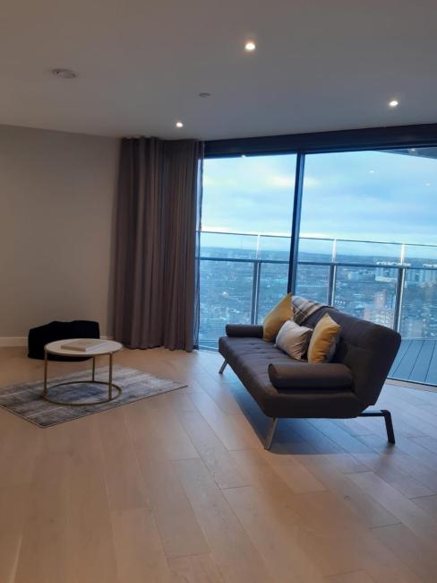 Luxury 1 Bed Central London Apartments with City of London views Images_1