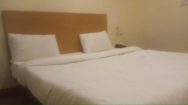 ADB Rooms Days Inn Images_4