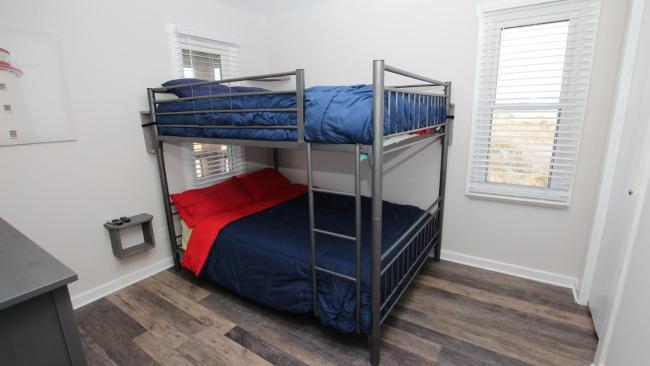 4x1678, Mi Casa Su Casa Images_4