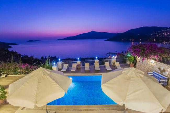 Kalkan Villa Sleeps 8 with Pool Air Con and WiFi Images_4