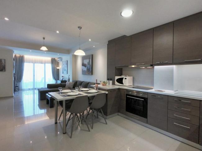 Sunshine Home 1 with Sea View Images_1