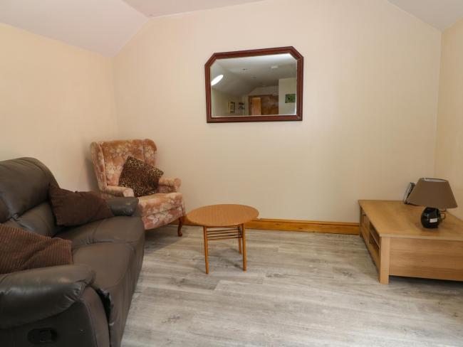 Honeybee Cottage Images_1