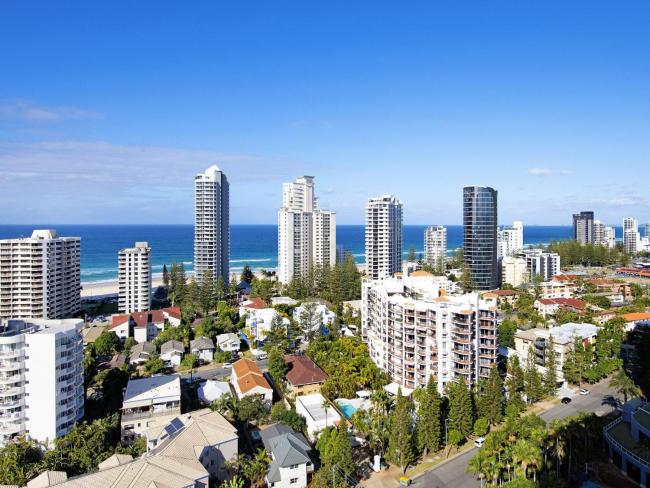Gold Tower Private Hotel Suite with Ocean Views Images_4