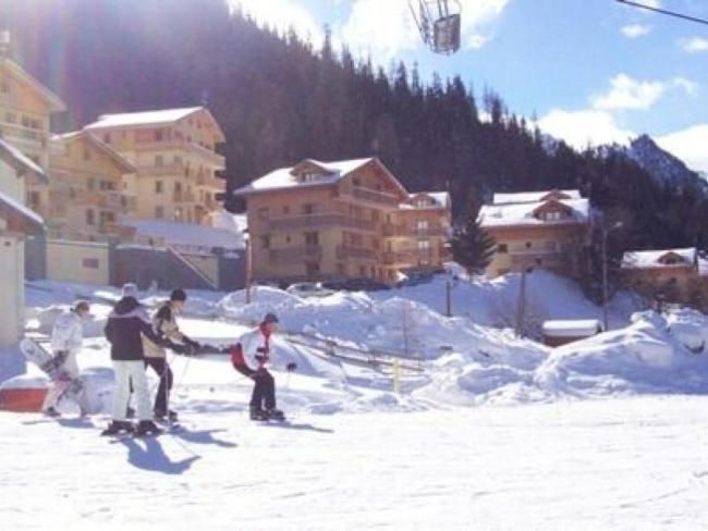 Apartment Studio 17m² 2/3 personnes. vue piste 1 Images_3