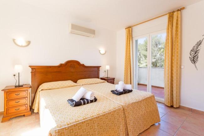 Javea Villa Sleeps 6 Pool Air Con WiFi Images_4
