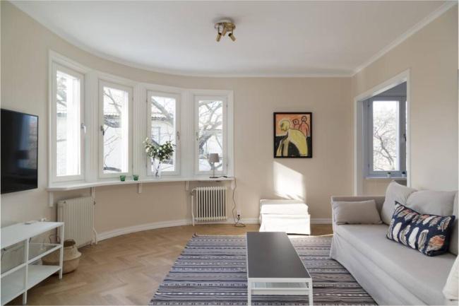 Revamped Apt in quiet and lovely Area Images_1
