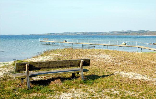 Amazing Home In Ebeltoft With 3 Bedrooms And Sauna Images_3