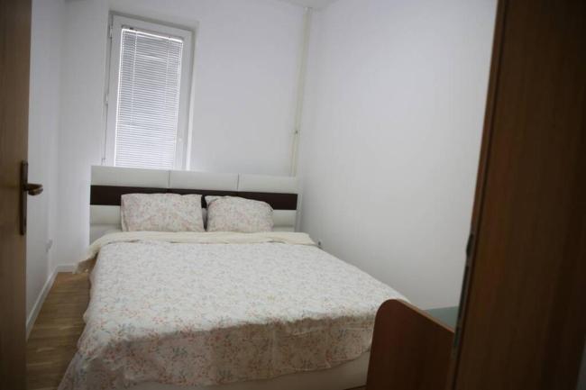 Lovely apartment and a beautiful view of Prishtina Images_3