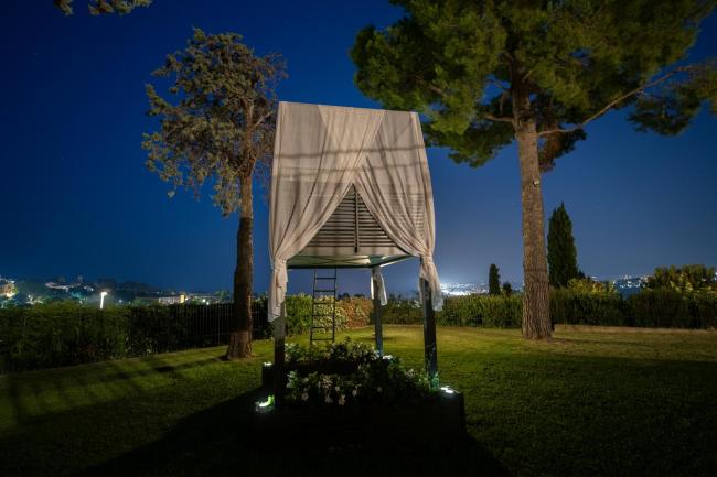 Tra gli Alberi e il Mare Images_4