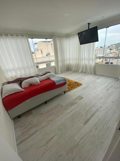 Casa com Piscina, Churrasqueira e Sinuca Images_3