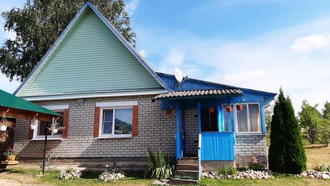 Дом для отдыха в живописном месте со всеми удобствами для семейного отдыха В доме имеется всё необходимое для проживания Рядом с домом есть летняя кухня баня с выходом на озеро и беседкой В шаговой доступности песчаный пляж Images_2