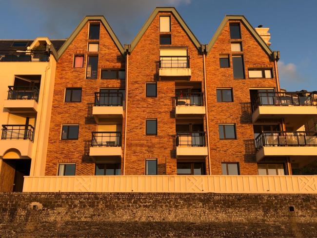 Vaste studio donnant sur plage superbe vue Images_2