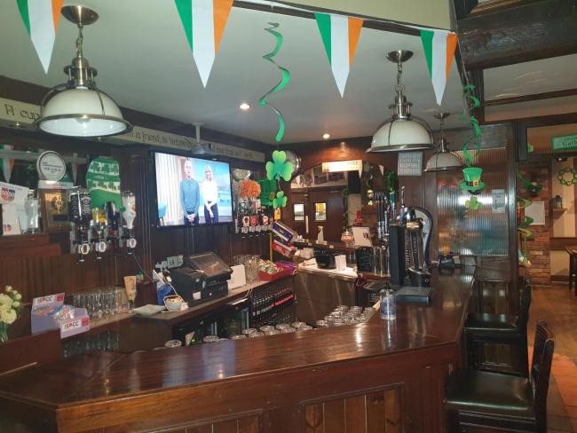 VALS BAR AND BISTRO Images_1
