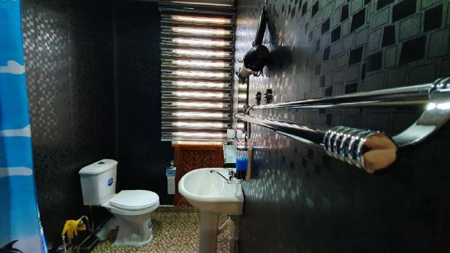 The Royal Hotel Images_1