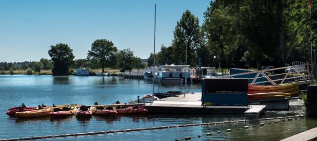Gîte du Presbytère Port d'Envaux, Ravissante Maison de charme Images_4