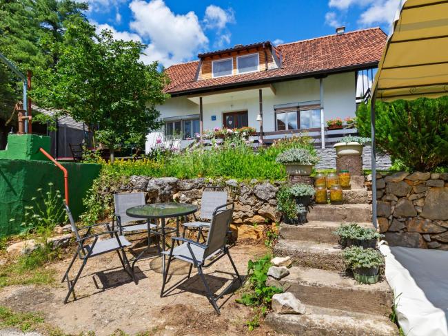 Alluring Farmhouse with Garden in Jakovci Netretićki Images_5