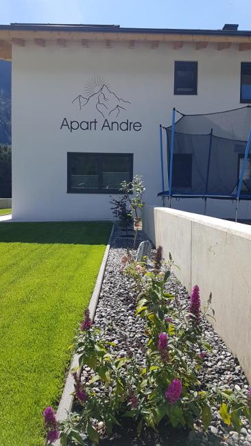 Apart Andre Images_4