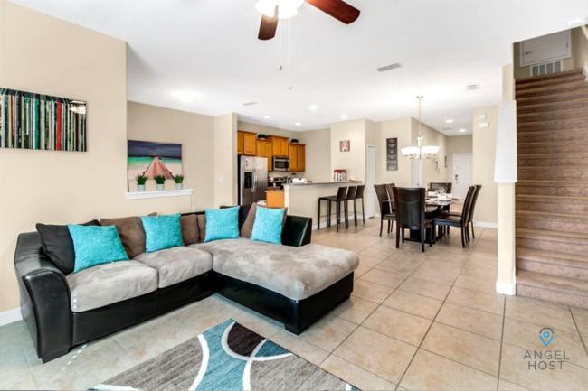 Lovely Home With Private Pool & Resort Amenities Images_2