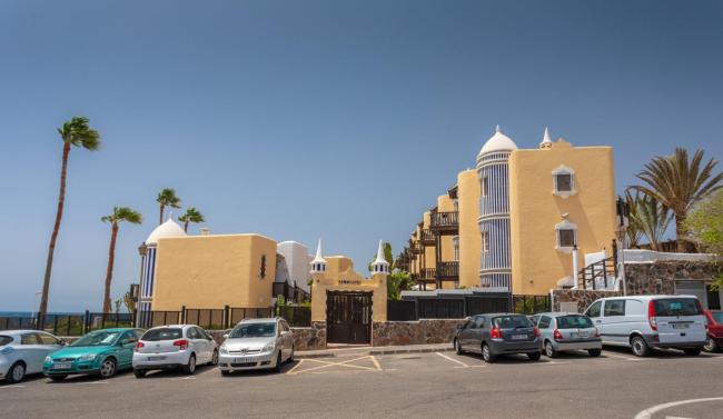 Altamar 44 balcony&pool By CanariasGetaway Images_5
