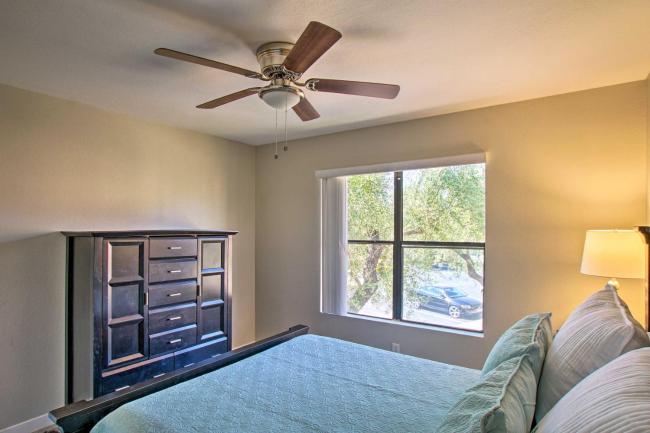 Modern Condo with Pool Access and Golfing Nearby! Images_3