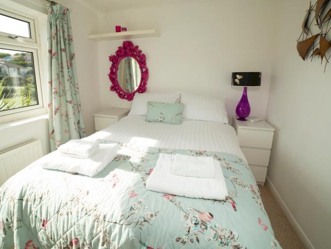 Pass the Keys - Large House 5 min from Beach HOT TUB OPTION Images_3