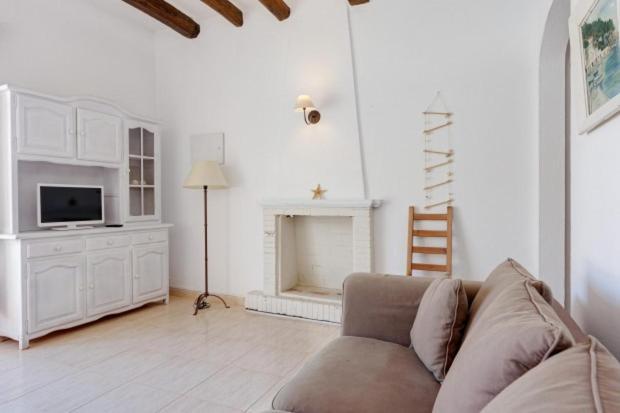 Apartment in Tamariu Sleeps 6 with Pool Images_3