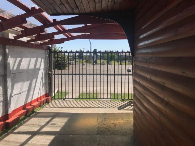 Casa para ver el Eclipse Solar Images_4